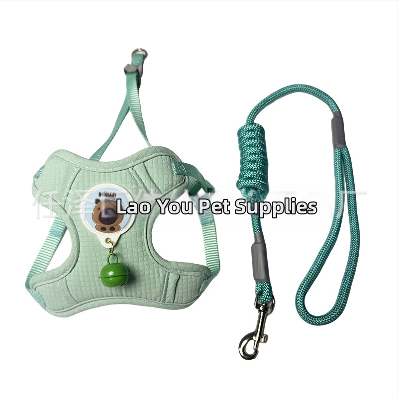 Auduma suņa pavadiņa ar krūtīm siksnu, auduma materiāls, zvans no brieža ādas