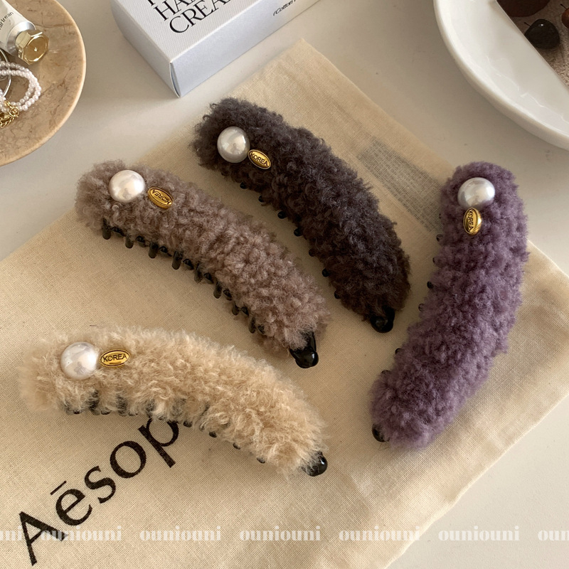 Αξεσουάρ μαλλιών Banana Clip Ponytail Clip - Plush Handmade Winter 2025 Chic