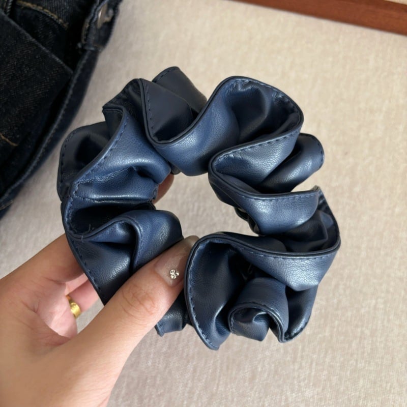 Кожена ластичка за коса за жени — ръчна изработка, корейски стил, декоративно цвете (кожа; ръчна изработка; корейски стил; без вложки)