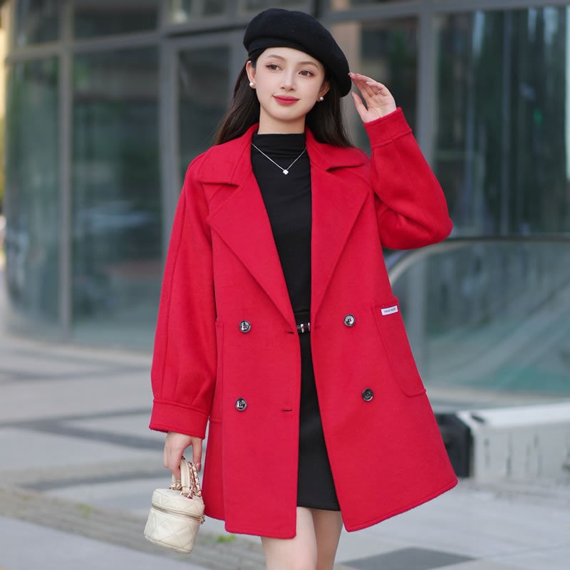 Moteriškas vilnos paltas, vidutinio ilgio, stora medžiaga, su apykakle ir dvigubu užsegimu, vientisos spalvos