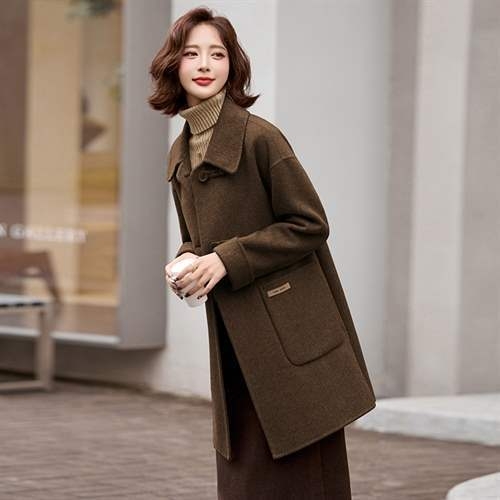 Moteriškas trumpas paltas su kailio apykakle, Chenille audinys, Spandekso mišinys, vienos eilės užsegimas, japoniškai-korejiškas laisvalaikio stilius