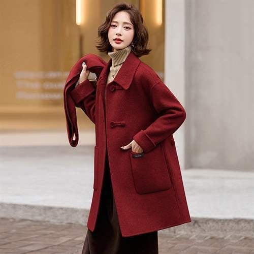 Moteriškas trumpas paltas su kailio apykakle, Chenille audinys, Spandekso mišinys, vienos eilės užsegimas, japoniškai-korejiškas laisvalaikio stilius