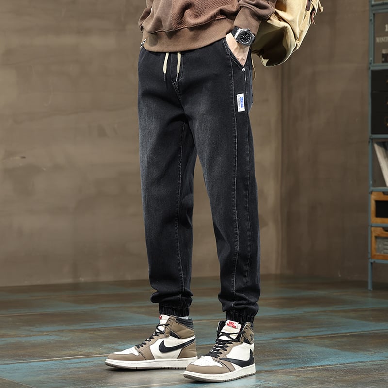 Vīriešu džinsi ar taisnu piegriezumu, denims-pamu audums, vidējā josta, auklas aizdare, mazgājams