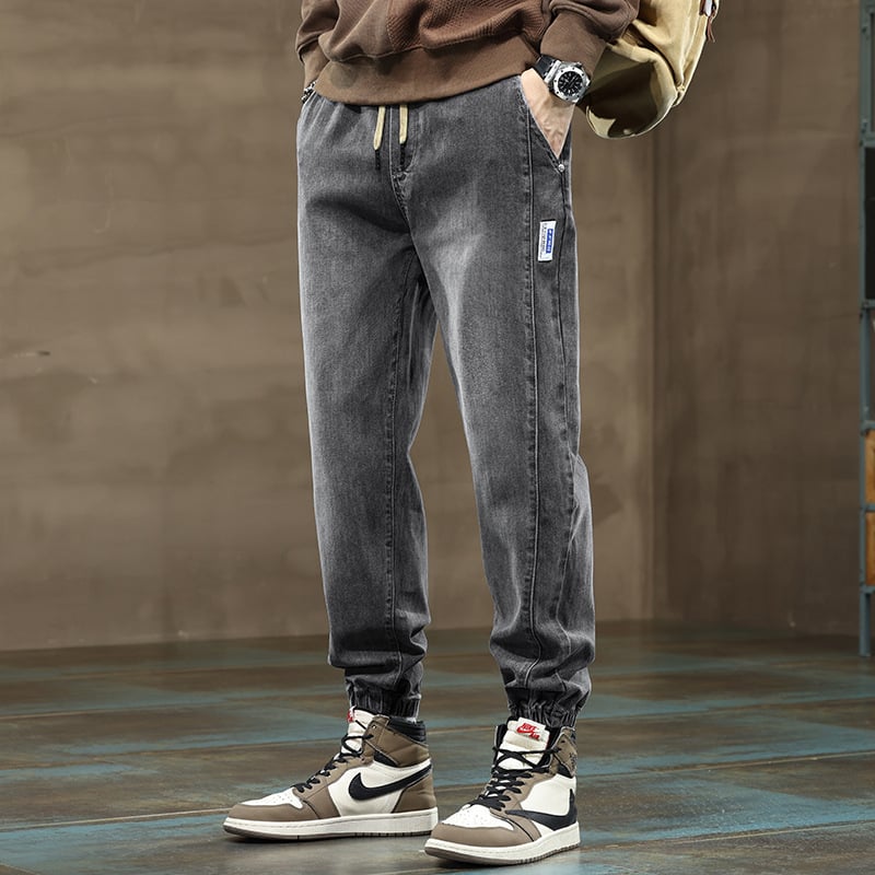 Vīriešu džinsi ar taisnu piegriezumu, denims-pamu audums, vidējā josta, auklas aizdare, mazgājams