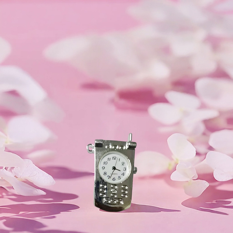 Ceas pandant desen animat pentru telefon cu capac rabatabil – logo personalizabil, mișcare cuarț (Seagull Z618), carcasă din aliaj, curea din aliaj zinc