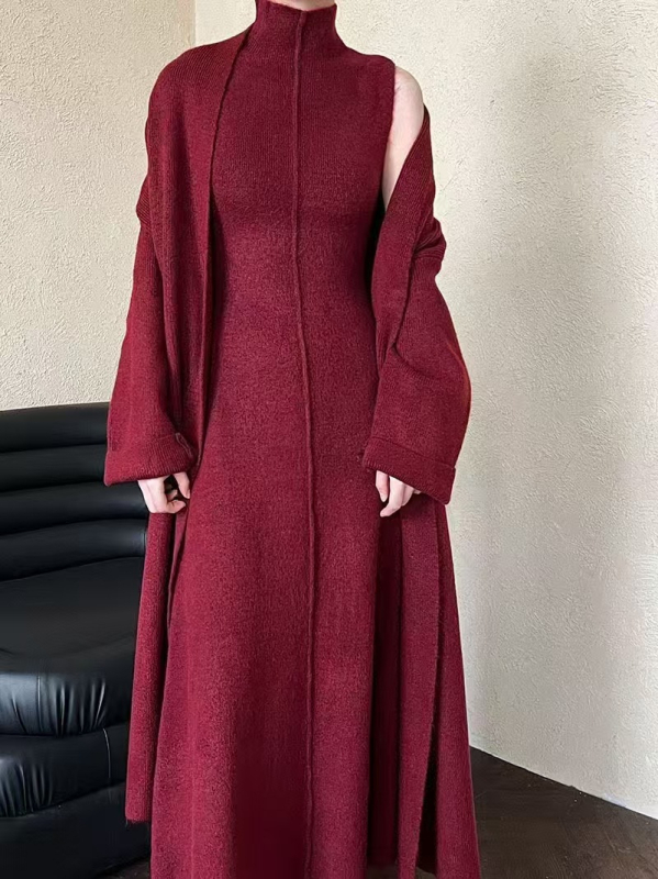 Ženski pleteni set haljina, jednostavan dizajn, dugačka haljina, pleteni materijal, akril 30–50% i poliester 30–50%, elegantan svakodnevni stil