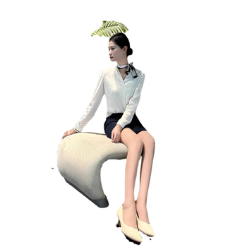 Sieviešu biroja kostīms ar svārkiem, poliesteris 95%+, ar spandeksu <30%, garas piedurknes, shrug stila jaka, rudens 2024