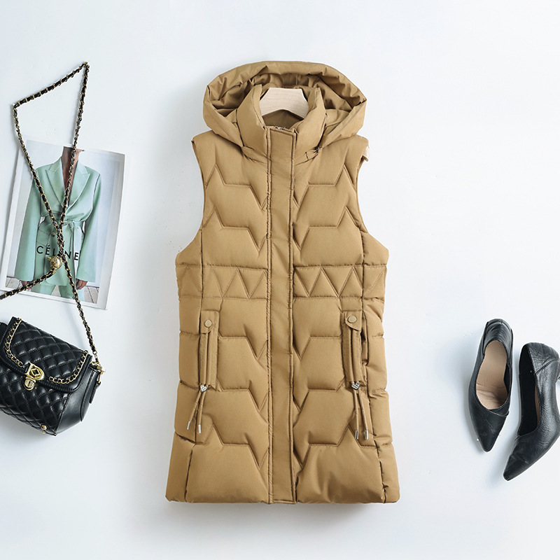 Sieviešu vidēja garuma dūnu-kokvilnas veste ar kapuci, rāvējslēdzēja, poliestera audums, ģeometrisks raksts, bieza, ziema 2025