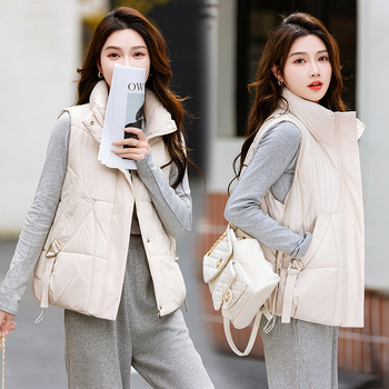 Sieviešu veste no poliestera ar pūka un kokvilnas pildījumu, brīvā piegriezuma, augsts apkaklis, rāvējslēdzējs