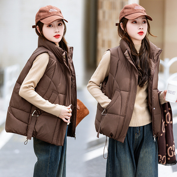 Sieviešu veste no poliestera ar pūka un kokvilnas pildījumu, brīvā piegriezuma, augsts apkaklis, rāvējslēdzējs