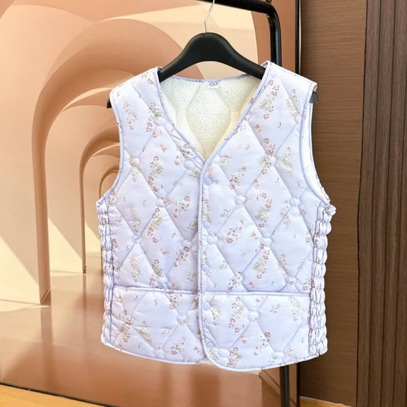 Vesta din bumbac cu model în carouri, exterior din poliester, căptușeală din bumbac, decolteu în V, grosime medie