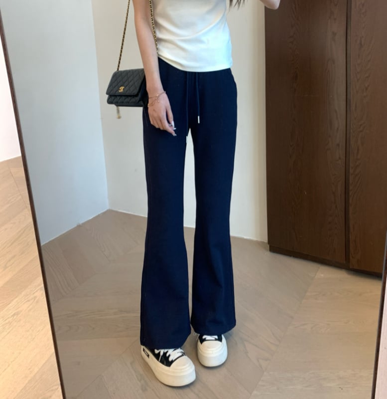 Casual φαρδιά παντελόνια με φαρδιά καμπάνα και ελαστική μέση – πλεκτό μείγμα βαμβάκι-πολυεστέρα-ελαστάν, φθινόπωρο 2025