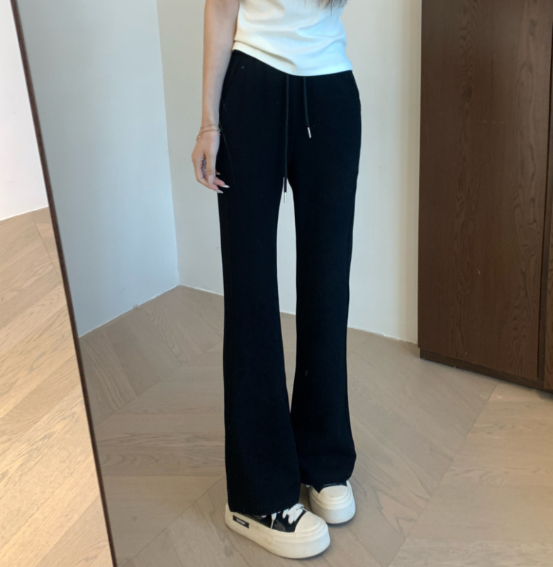 Casual φαρδιά παντελόνια με φαρδιά καμπάνα και ελαστική μέση – πλεκτό μείγμα βαμβάκι-πολυεστέρα-ελαστάν, φθινόπωρο 2025