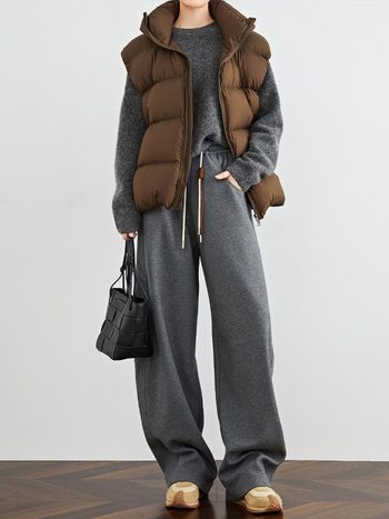 Ženske casual hlače s banan krojem, flis podstava, široke, duge (pamukasto-mješavina tkanine; elastični struka; mikro-elastičnost; gusta tkanina; zima 2025)