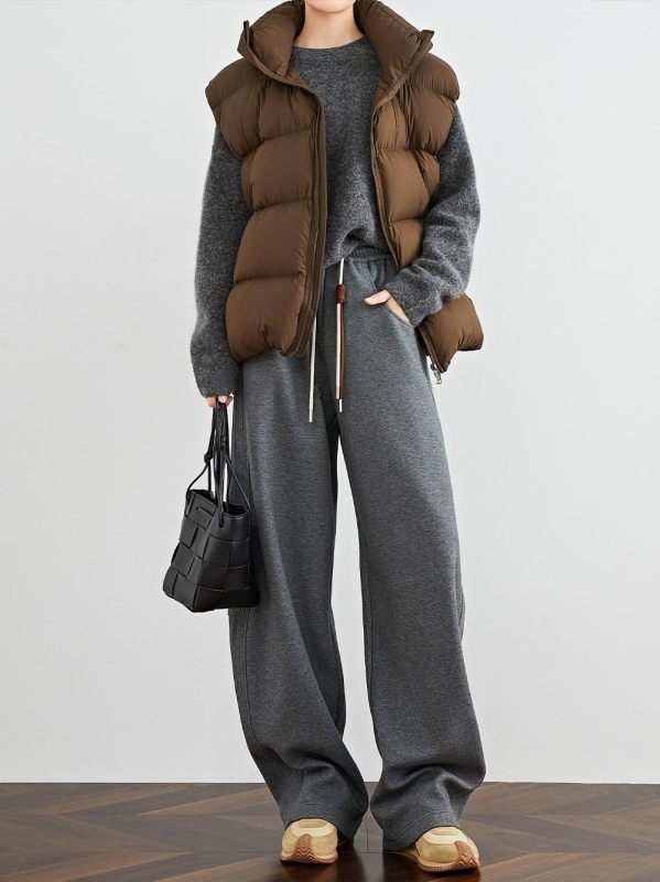 Ženske casual hlače s banan krojem, flis podstava, široke, duge (pamukasto-mješavina tkanine; elastični struka; mikro-elastičnost; gusta tkanina; zima 2025)