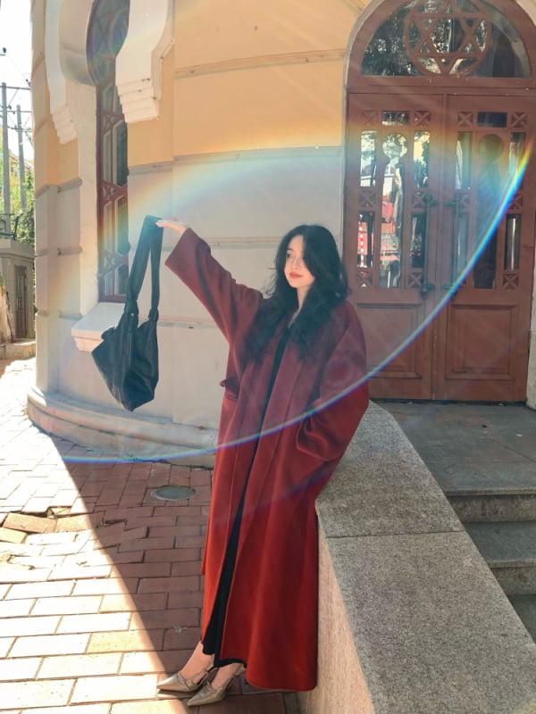 Vilninis švarkas su spandeksu, dvipusis, dirbtinio kailio apykaklė, laisvas kirpimas, rudens-žiemos 2024