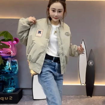 Moteriška quiltota trumpa bomber striukė, Oxford audinys, poliesteris 80–90%, laisvas kirpimas, stovinti apykaklė, užtrauktukas, ilgis 50–65 cm, ruduo 2024