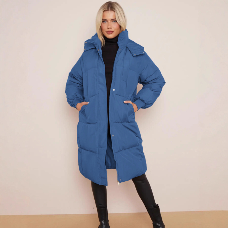 Памучно подплатено палто с качулка, средна дължина, материя полиестер и еластан, подплата с пух, подвижна изкуствена пухова яка, ципово закопчаване