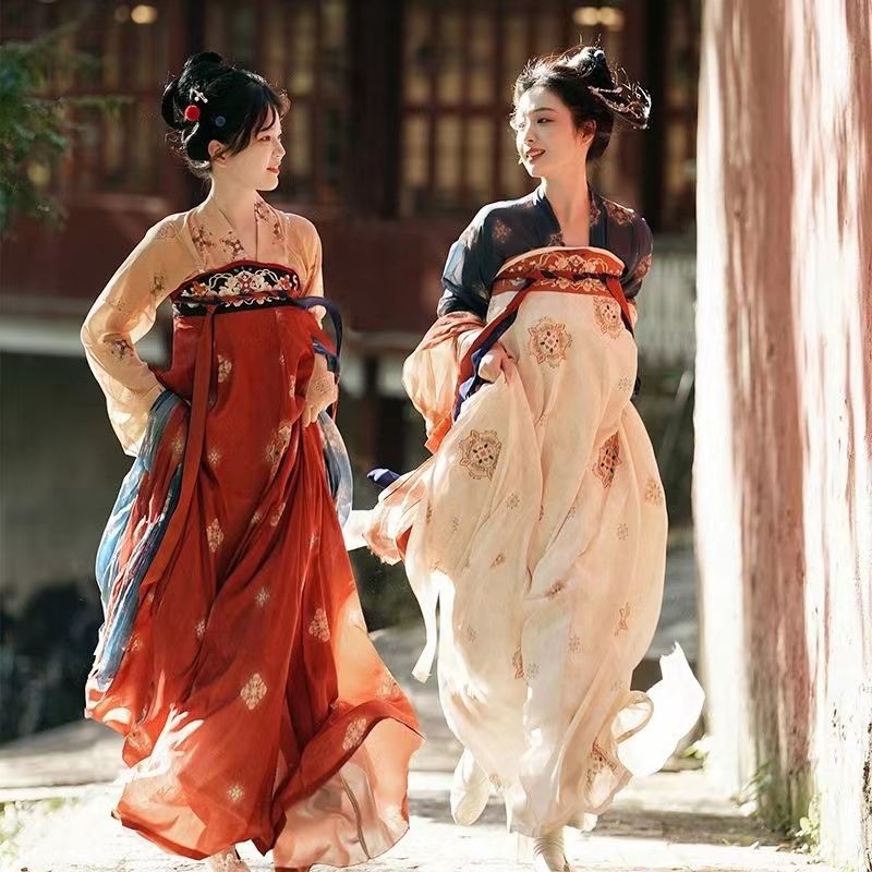 Ženska Hanfu haljina, chiffon, Batik, regenerirana vlakna celuloze 70–80%, druga komponenta 50–70%, Ljeto 2023