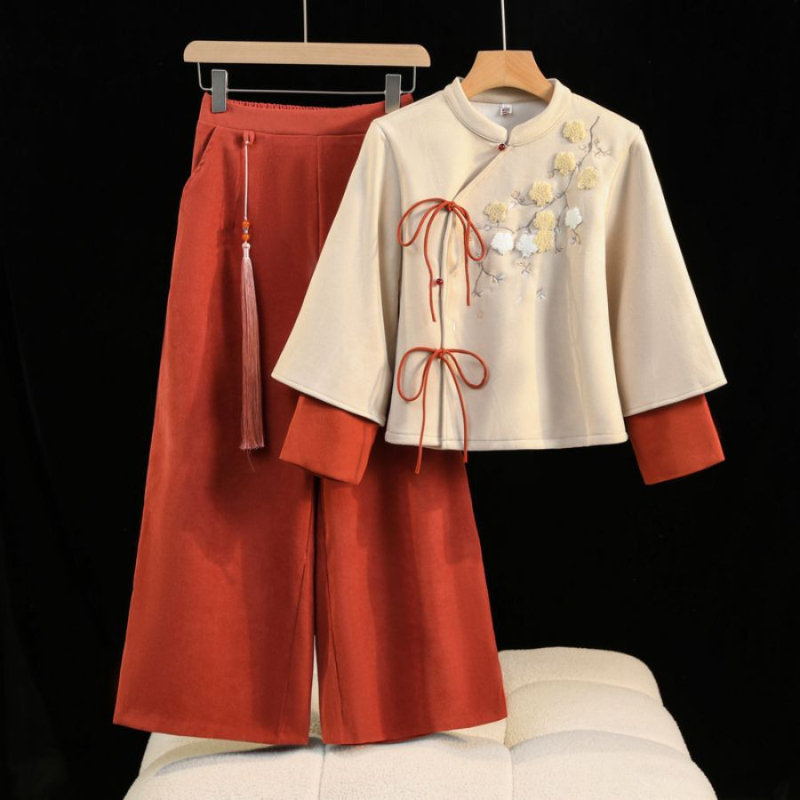 Nova kineska stil, poboljšani dvodijelni set: gornji dio od deerskin velura i hlače, Edelweiss motiv