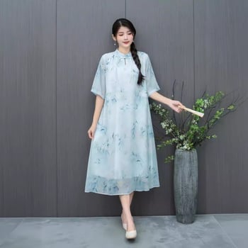 Etno-stílusú nyári ruha magas gallérral, digitális nyomtatással, chiffon anyagból; Lyocell 30–50% és Polyester <30%; középméretű hossz