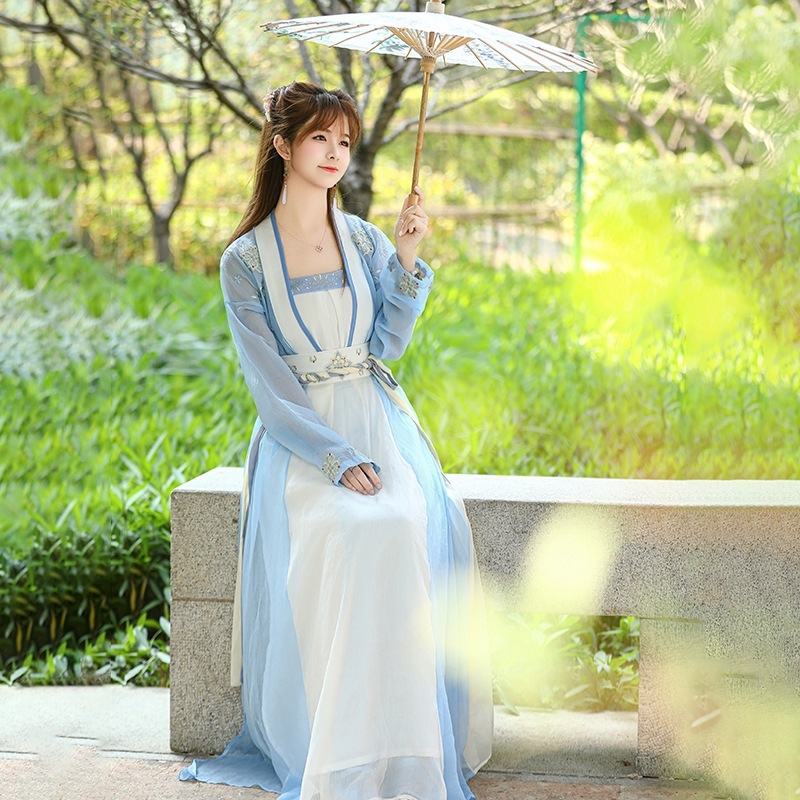 Hanfu virágmotívummal és nemzeti stílussal, univerzális modell; Márka: Other; Anyag neve: pamutszál; Fő anyag összetétel: kecskebőr; Év/szezon: univerzális modell