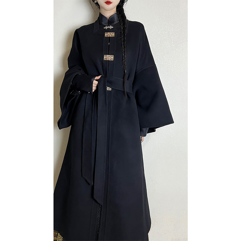 Hanfu set za odrasle — Chenille tkanina, Spandex <30% sadržaja, marka Yiting, jesen 2023