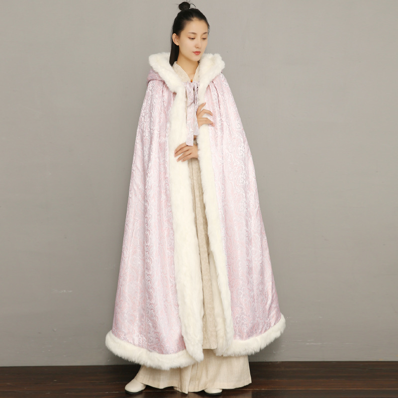 Hanfu cape, Chenille anyag, 50–70% poliészter, szőrme gallér, polár bélés