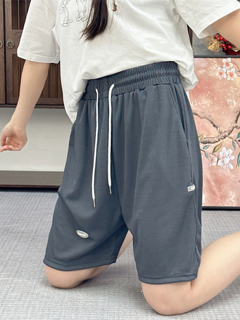 Дамски шорти с връзка, ледена коприна (вискоза), висока талия, свободен прав крой, петточкова дължина, микроеластичен плат лято 2025