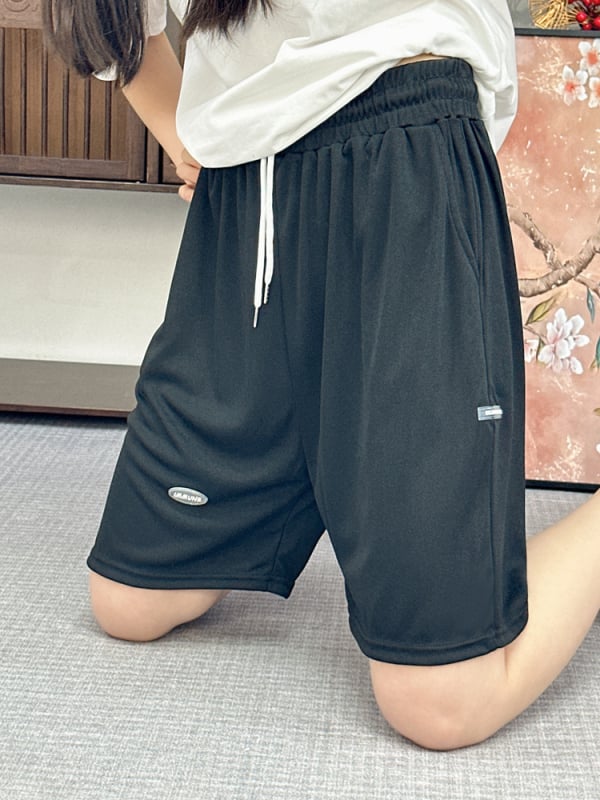 Дамски шорти с връзка, ледена коприна (вискоза), висока талия, свободен прав крой, петточкова дължина, микроеластичен плат лято 2025