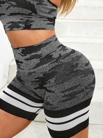 Женски йога шорти с безшевни странични джобове, повдигащи ханша, 3/4 дължина, материя: 57% найлон, 8% спандекс, 35% полиестер