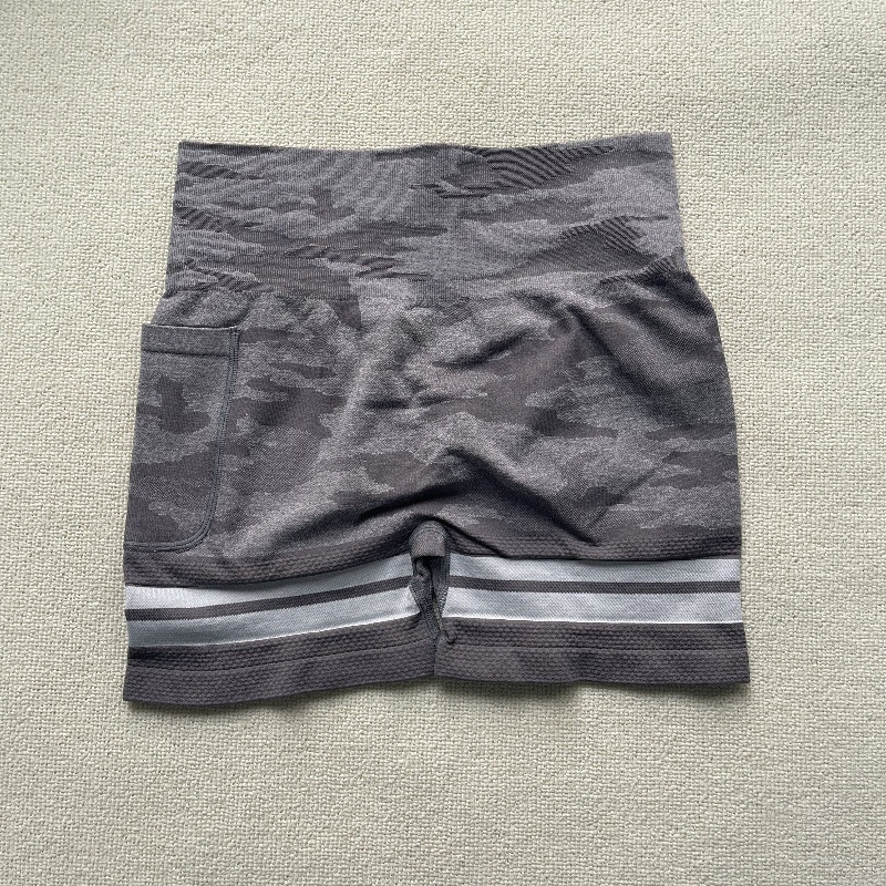 Женски йога шорти с безшевни странични джобове, повдигащи ханша, 3/4 дължина, материя: 57% найлон, 8% спандекс, 35% полиестер