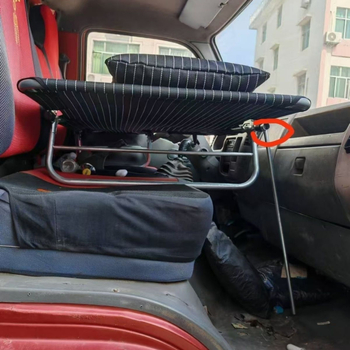 L6F Сгъваемо автомобилно легло – спално решение за предно място в колата, универсален авто матрак, Материал: флокинг; Автоматично надуване