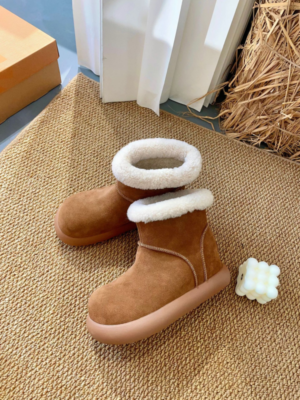 Zimske čizme za snijeg s unutarnjim povećanjem visine od 8 cm, visokim gornjim dijelom, gornji dio od telećeg nubuka (suede), vuneni ulošak, gumeni potplat (8 cm; visok gornji dio; nubuk telećeg rodu; vuneni ulošak; gumeni potplat)