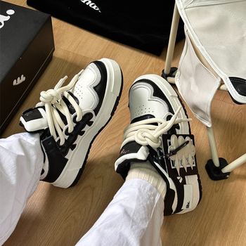 Pantofi unisex pentru skateboard cu talpă groasă, partea superioară din piele de vițel prim-strat, talpă din cauciuc, vârf rotund, închidere cu șireturi