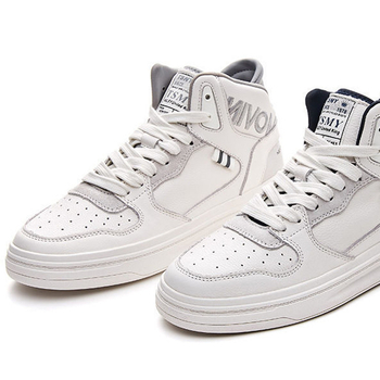 Ženske visoke tenisice od prave kože, gornji dio od kože kravljeg podrijetla, gumeni potplat, EVA ulošak, pamuk podstava, visina narta 3–7 cm