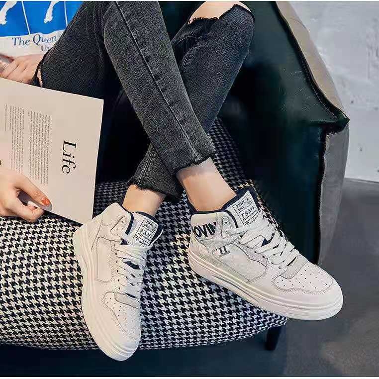 Ženske visoke tenisice od prave kože, gornji dio od kože kravljeg podrijetla, gumeni potplat, EVA ulošak, pamuk podstava, visina narta 3–7 cm