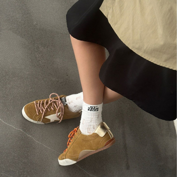 Dexun sieviešu ādas sporta apavi ar šņorēm, apaļa purngala, zems papēdis 1–3 cm, gumijas zole, iekšējā zole no jūras stikla