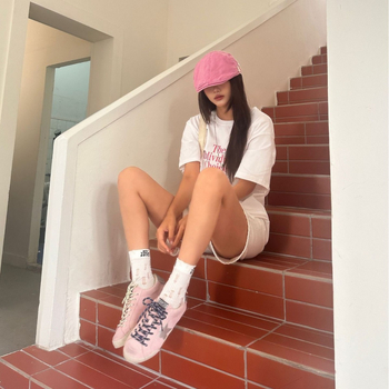 Dexun sieviešu ādas sporta apavi ar šņorēm, apaļa purngala, zems papēdis 1–3 cm, gumijas zole, iekšējā zole no jūras stikla