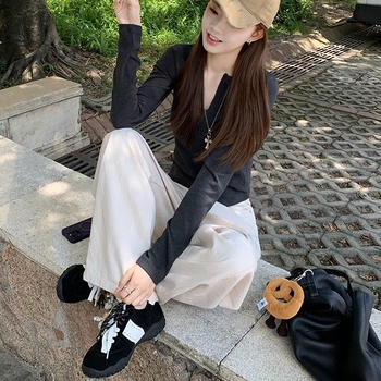 Dexun sieviešu sporta apavi ar iekšējo augstuma palielinājumu un mēness formas bieza zole, priekšējais šņorēšana, augsts augšējais apvalks (3–7 cm), gumijas zole