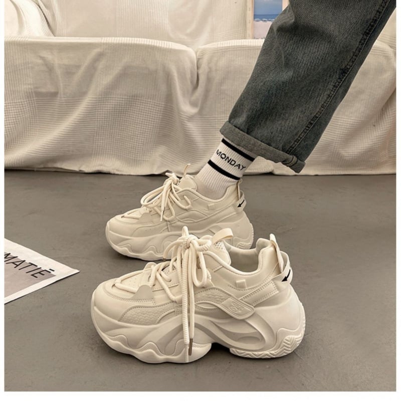 Sieviešu sporta kurpes ar bieza zole, PU augšdaļa, gumijas zole, apaļš purns, šņorēšana, zemais potītes augums, 3–5 cm pacelums, rudens ikdienai