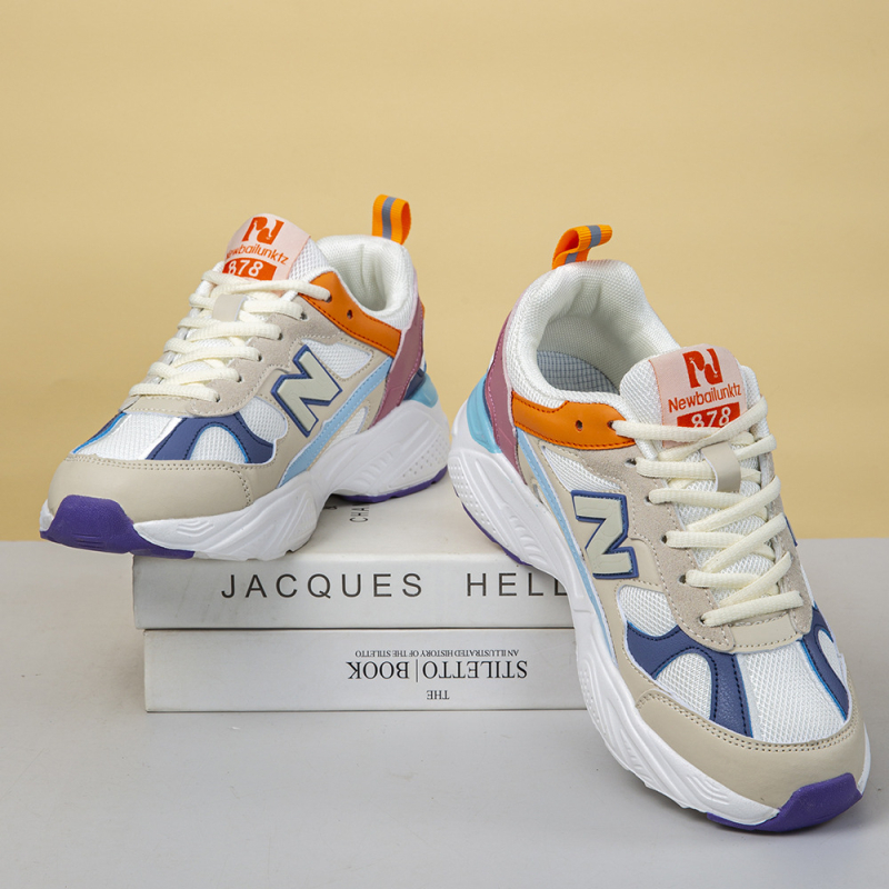 Unisex dad shoes – augšējā daļa PU+ sieta, elpojošs un ūdensizturīgs; zole gumija+ EVA; iekšējā zole EVA; universāls dizains; zems profils