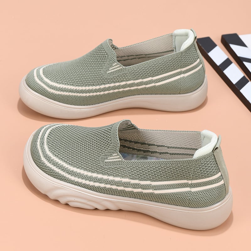 Ženske slip-on tenisice s Flyknit gornjim dijelom, prozračne i lagane, gumena potplata, okrugli vrh prsta, niski potplat 1–3 cm