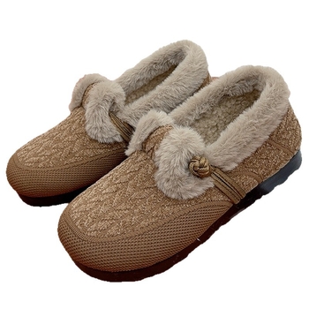 Zimske ženske pamučne cipele — gornji dio od tkanine, unutarnja podstava od umjetnog kratkog pliša, zaobljena nosnica, gumena podplat, niski potpetica 1–3 cm