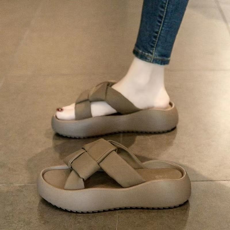 Ženske sandale s PU gornjim dijelom, PVC potplatom, okrugla špička, korejski stil, ljeto 2025