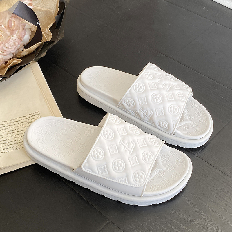 Unisex PVC sandale s debelom platformom, reljefni uzorak, PVC gornji dio i đon, injekcijski oblikovan đon, lagane i izdržljive, ljeto 2025