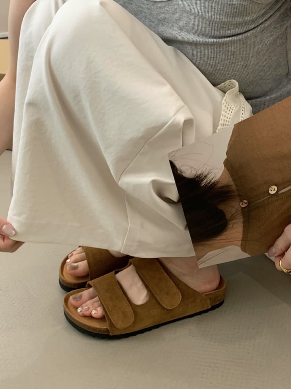 Moterų Velcro platformos šlepetės, etninio stiliaus, apvalus priekis, gumos padas, viršus: super pluoštas (Pavasaris 2025)