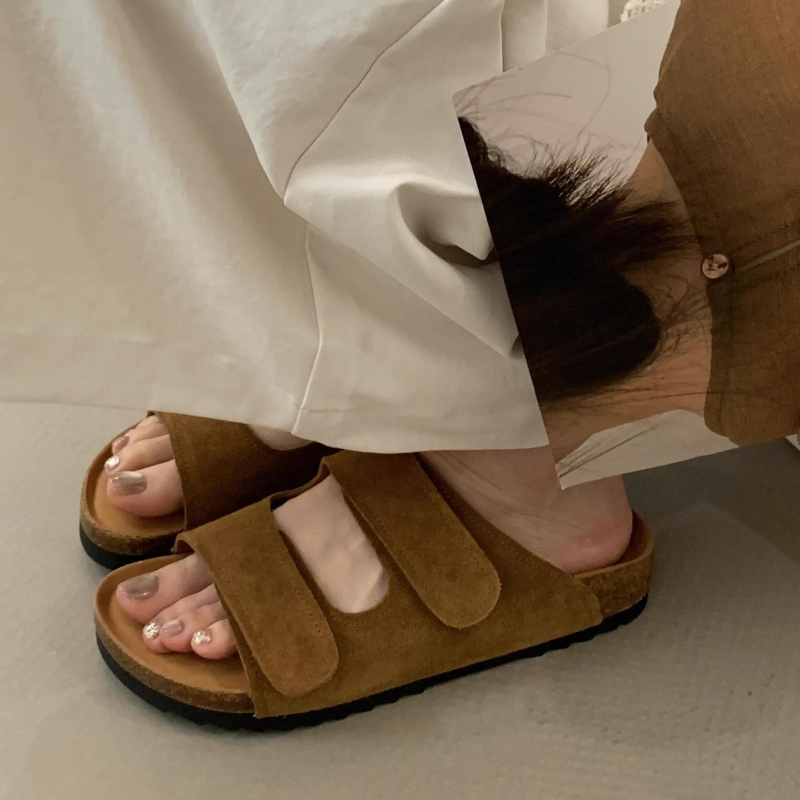 Moterų Velcro platformos šlepetės, etninio stiliaus, apvalus priekis, gumos padas, viršus: super pluoštas (Pavasaris 2025)