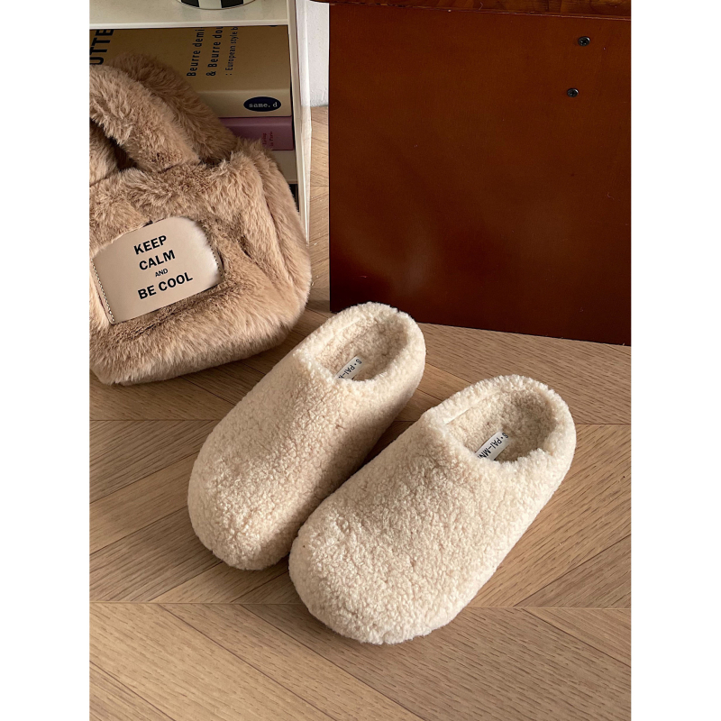 Sieviešu mājas čības no pūka ar slēgtu purnu, gumijas zole, iekšpuse no īsa mākslīgā pūka, pavasaris 2024