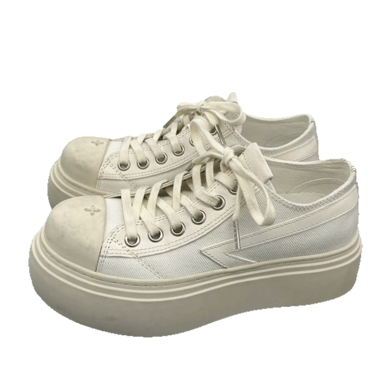 Adidași din pânză, aspect uzat-retro, talpă groasă, vârf rotund, șireturi, platformă, înălțimea călcâiului 3–5 cm